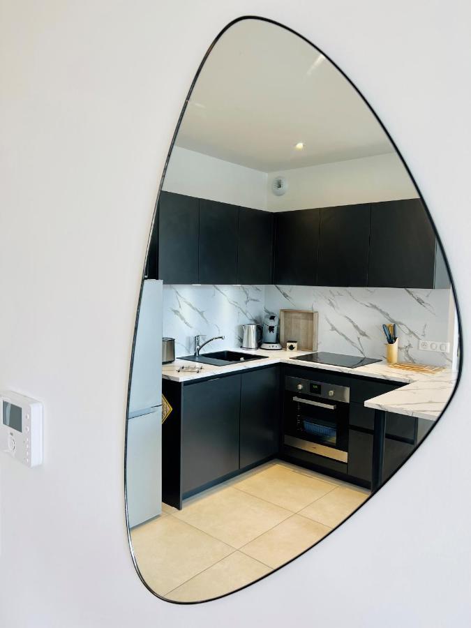 Nb Arrows Appartement De Standing En Hyper Centre Chartres Exterior photo